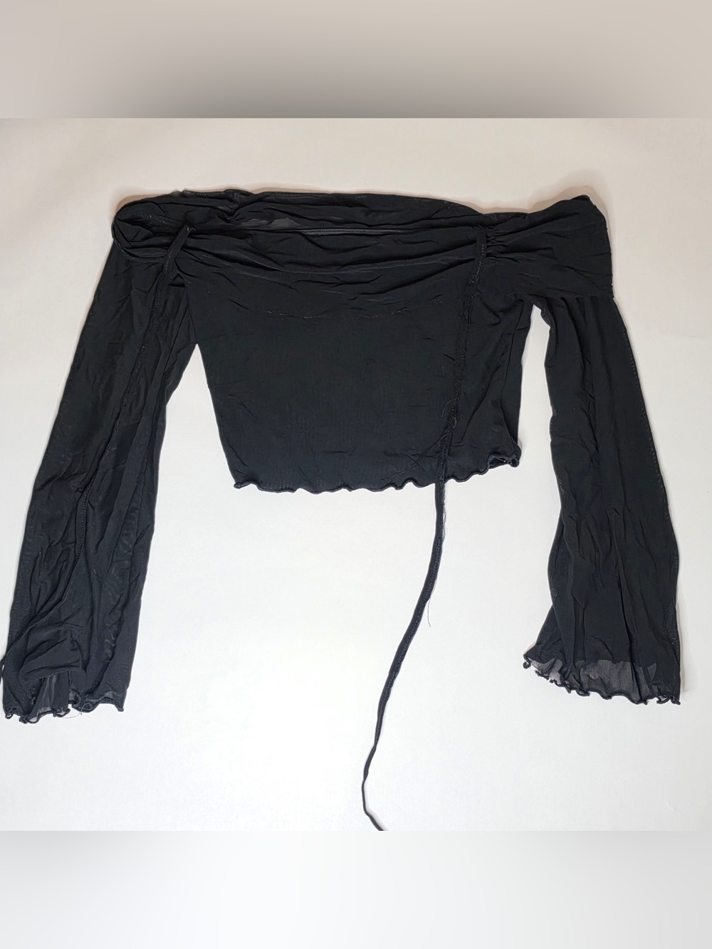 SHEIN Black Off-Shoulder Long Sleeve Crop Top